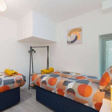 Forest View Apartment- Private Balcony سوثامبتون المظهر الخارجي الصورة